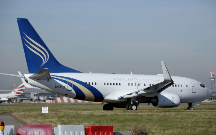 Royaljet_b737-bbj_a6-rjz_arp