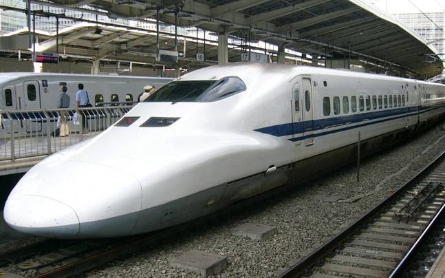 japan-bullet-train_647_121015101053