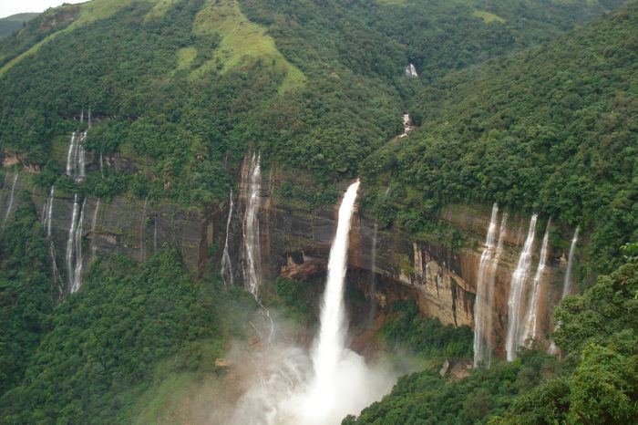 खूबसूरत वाटरफॉल और वॉटर स्पोर्ट्स का राज्य, मेघालय